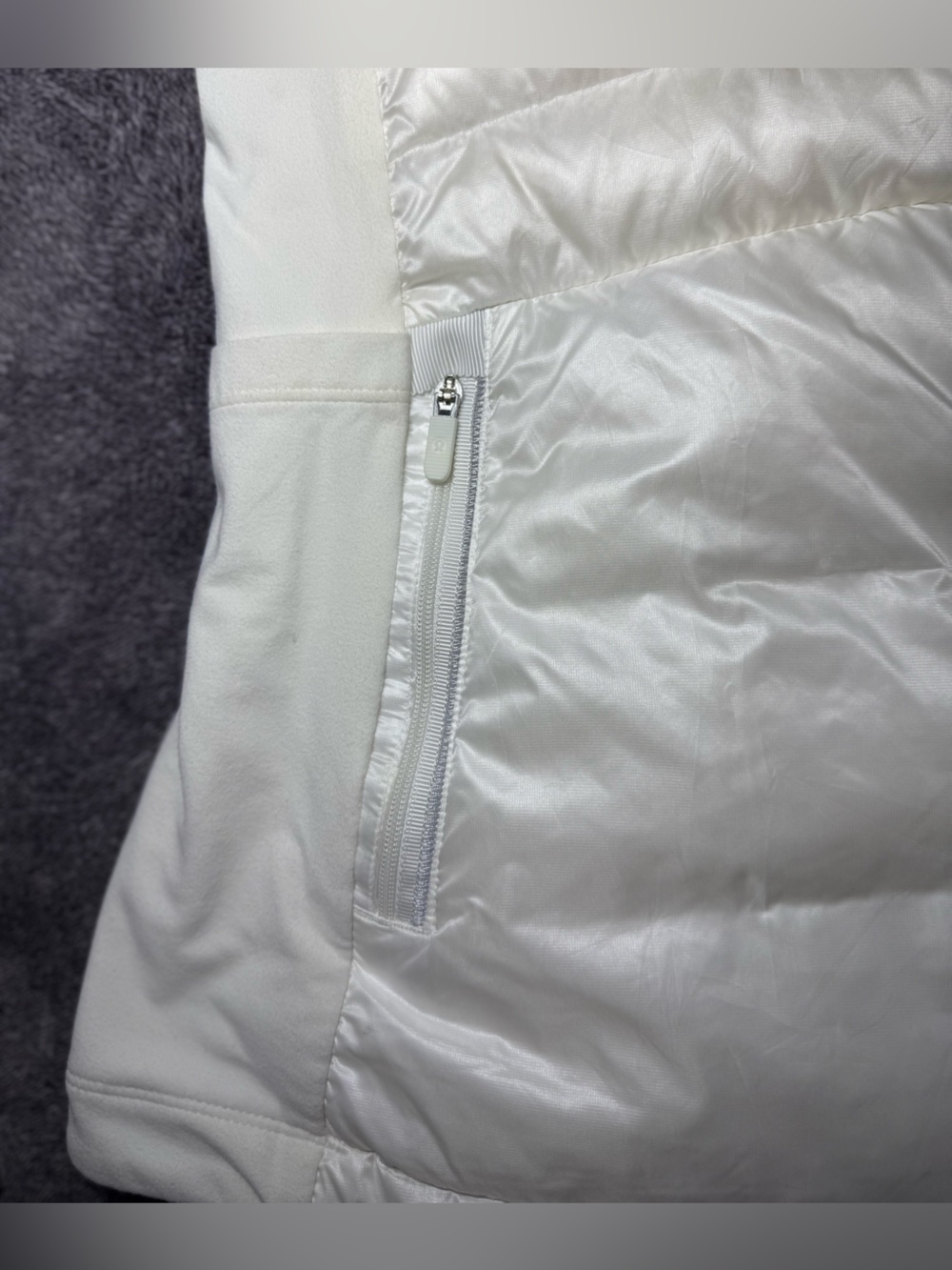 Lululemon Down For A Run goose down quilted vest size 10 - Picture 2 of 9